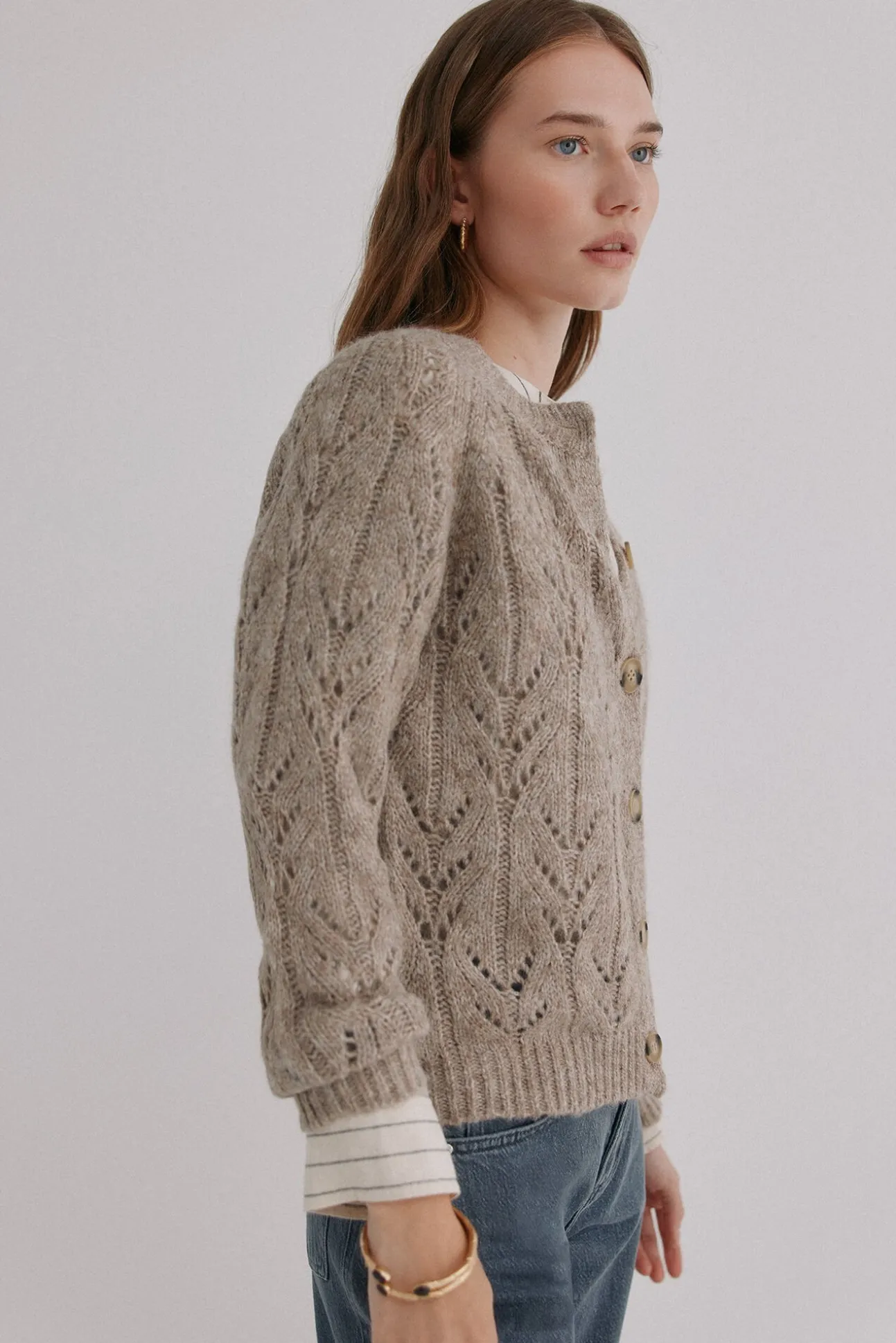 Ivette. Cárdigan calado