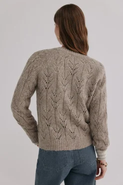 Ivette. Cárdigan calado