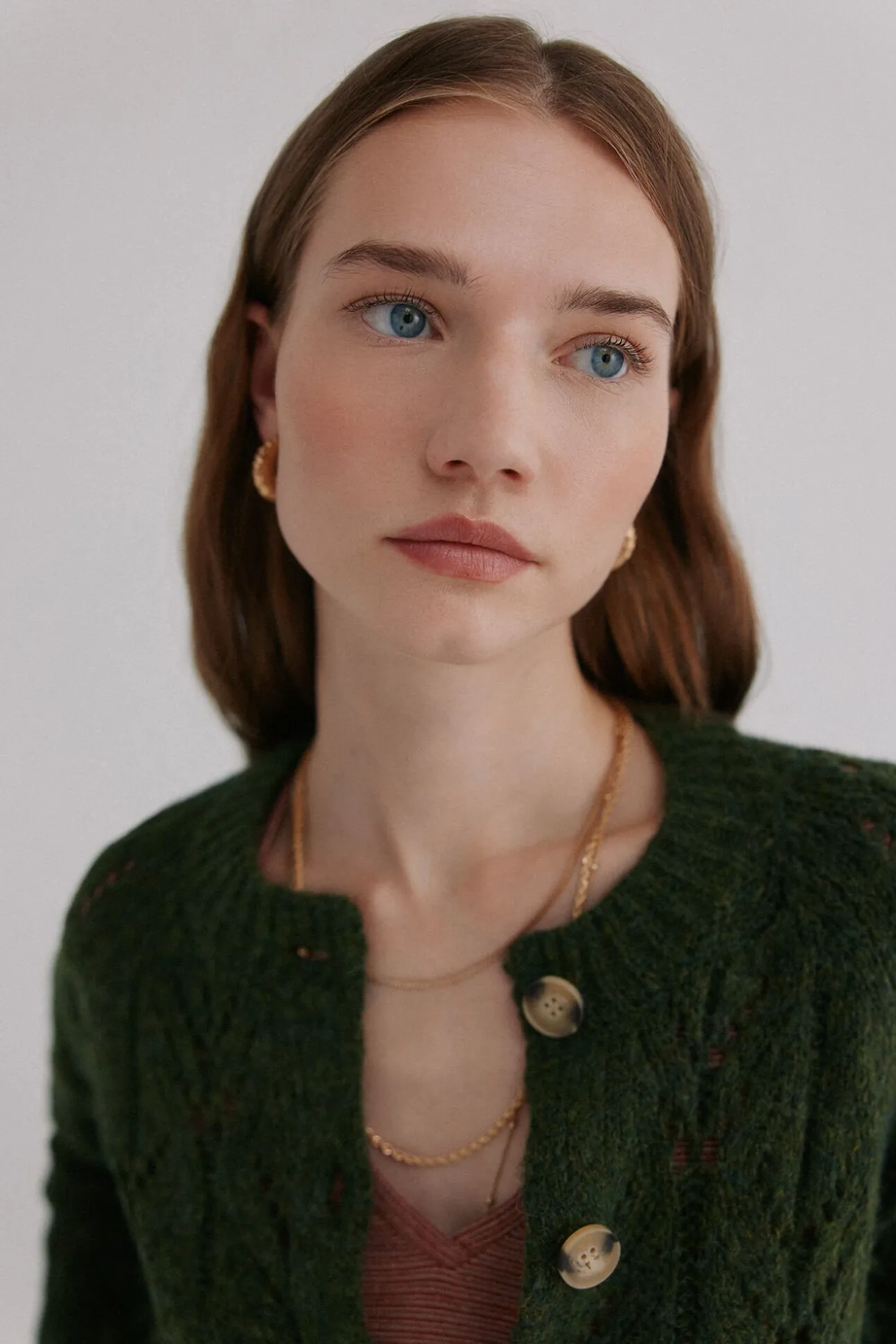 Ivette. Cárdigan calado