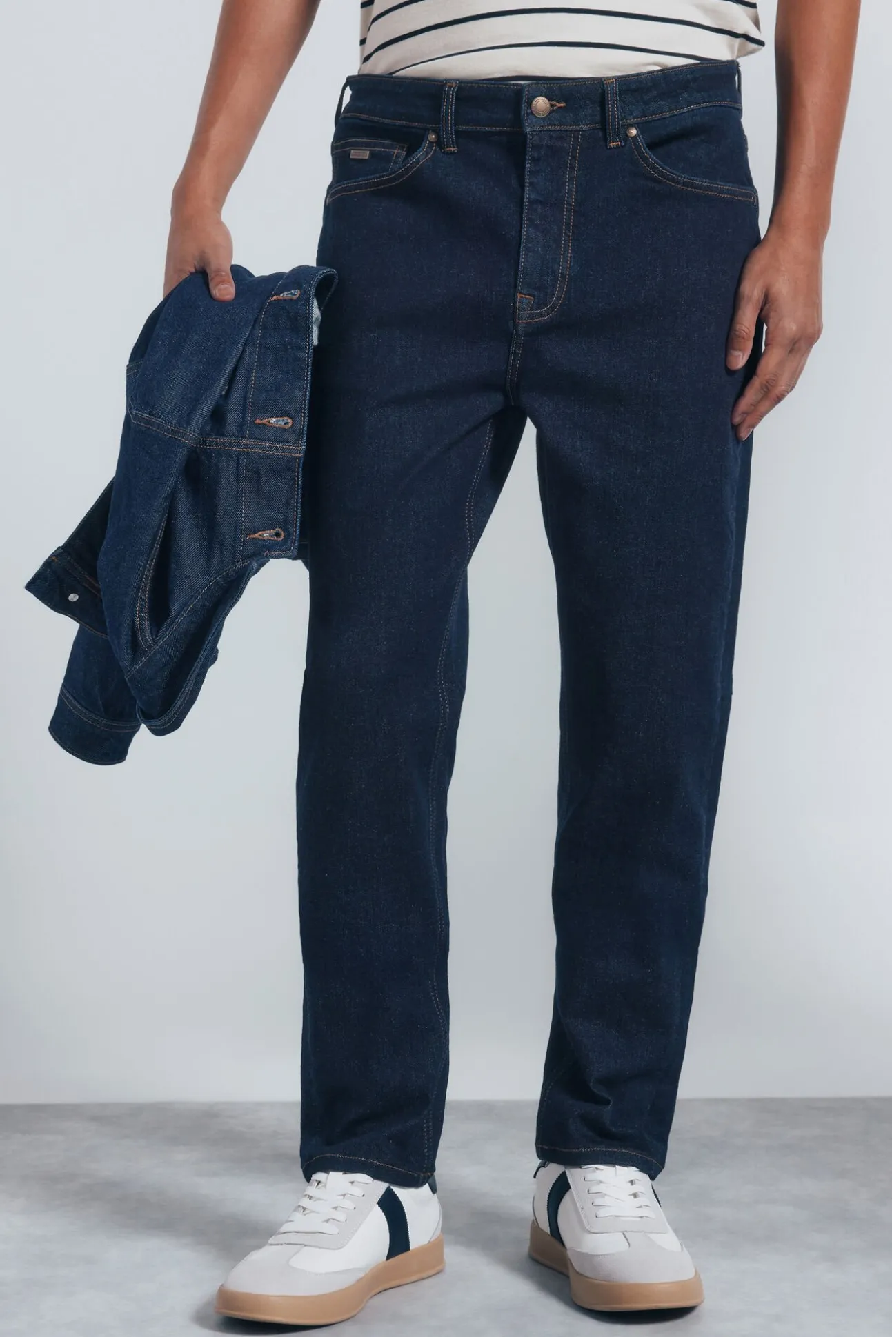 Jeans desencolado slim fit