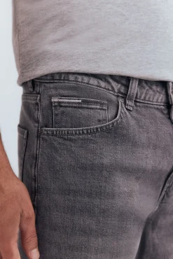 Jeans gris lavado regular fit
