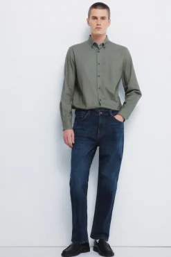 Jeans lavado oscuro straight fit