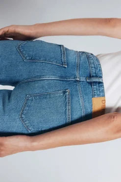 Jeans straight tachas