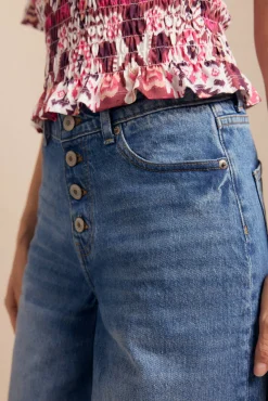Jeans wide buttons