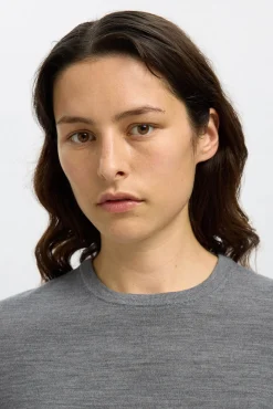 Jersey 100% lana merino.