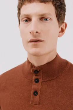 Jersey algodón cashmere cuello alto botones