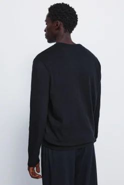 Jersey básico cuello pico