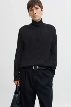 Jersey básico cuello vuelto