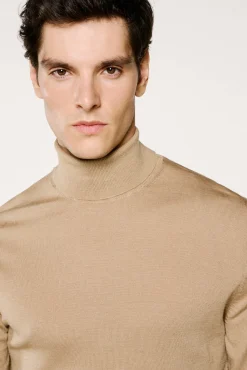 Jersey cuello alto 100% lana merino