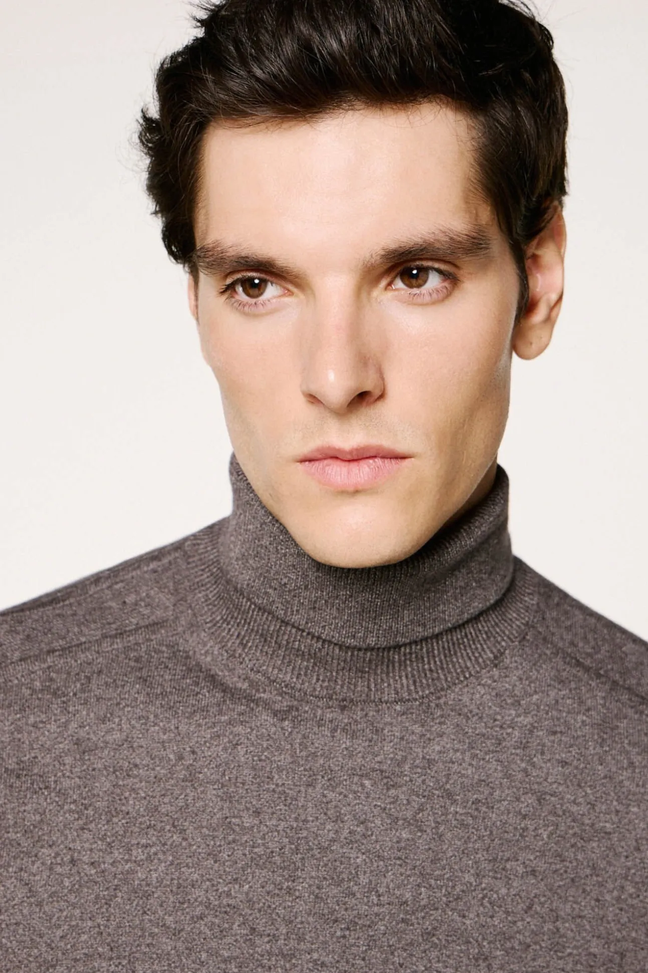 Jersey cuello alto algodón orgánico