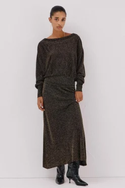 Jersey cuello drapeado.