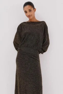 Jersey cuello drapeado.