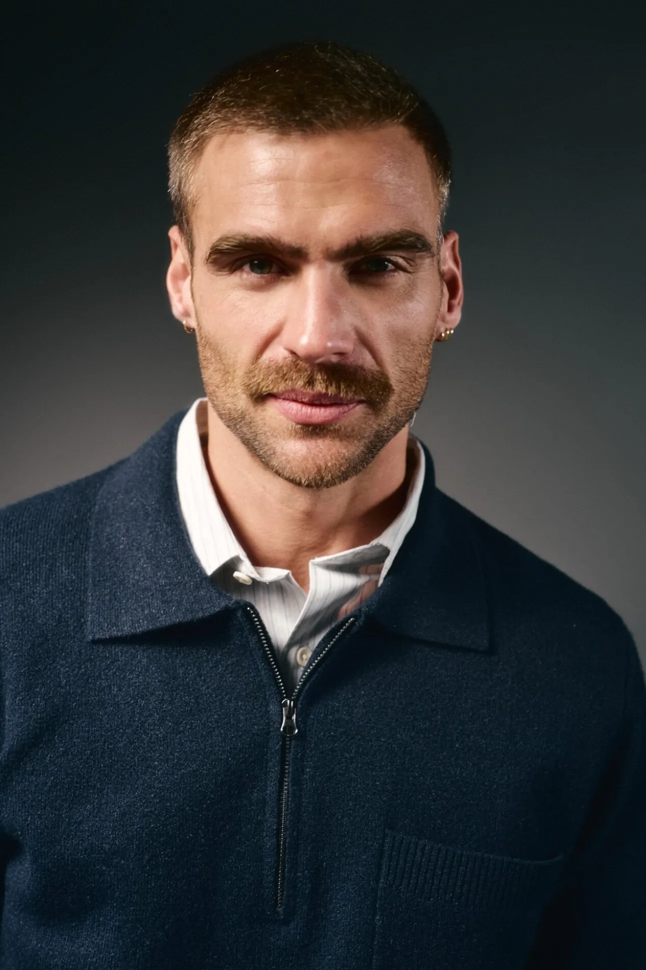 Jersey cuello polo cremallera y bolsillo