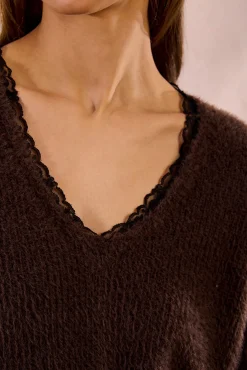 Jersey de manga larga con encaje en el escote