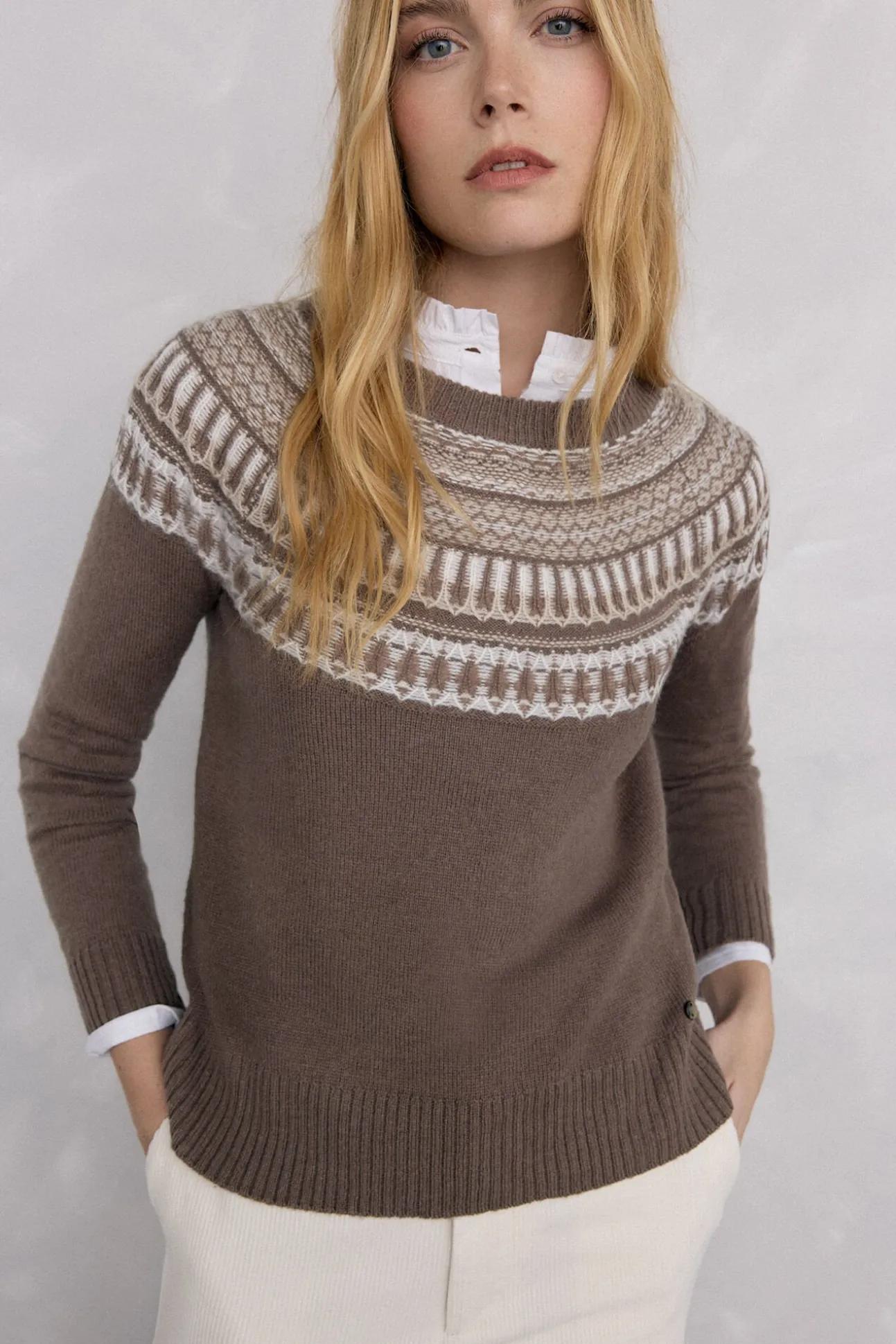 Jersey jacquard geométrico