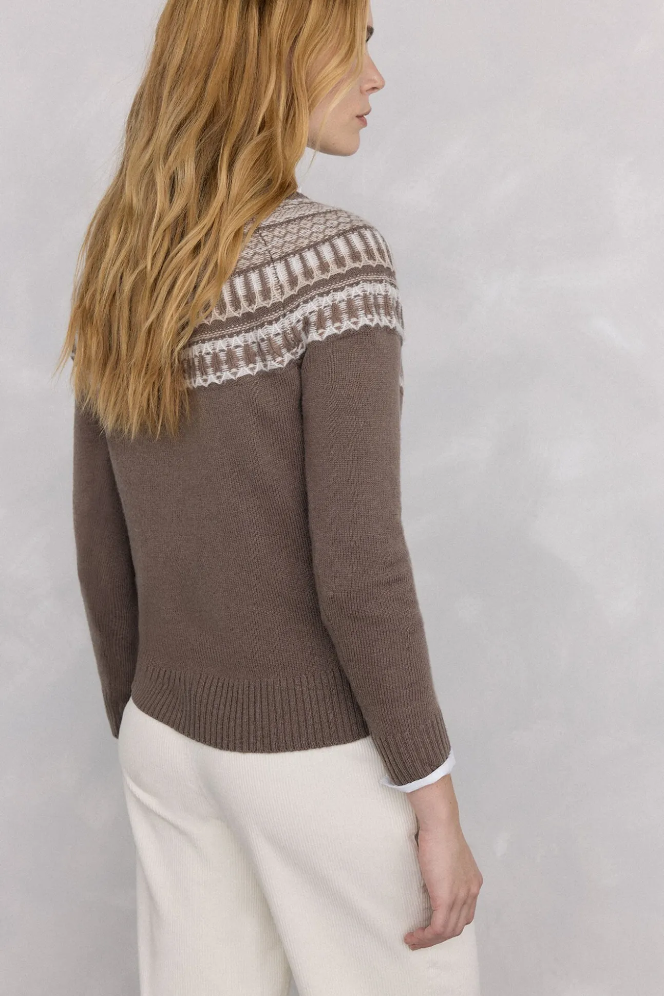 Jersey jacquard geométrico