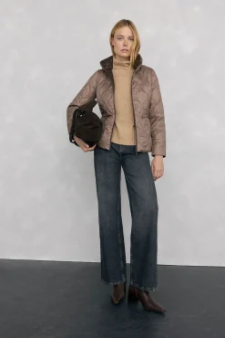 Jersey lana cuello cisne costura central