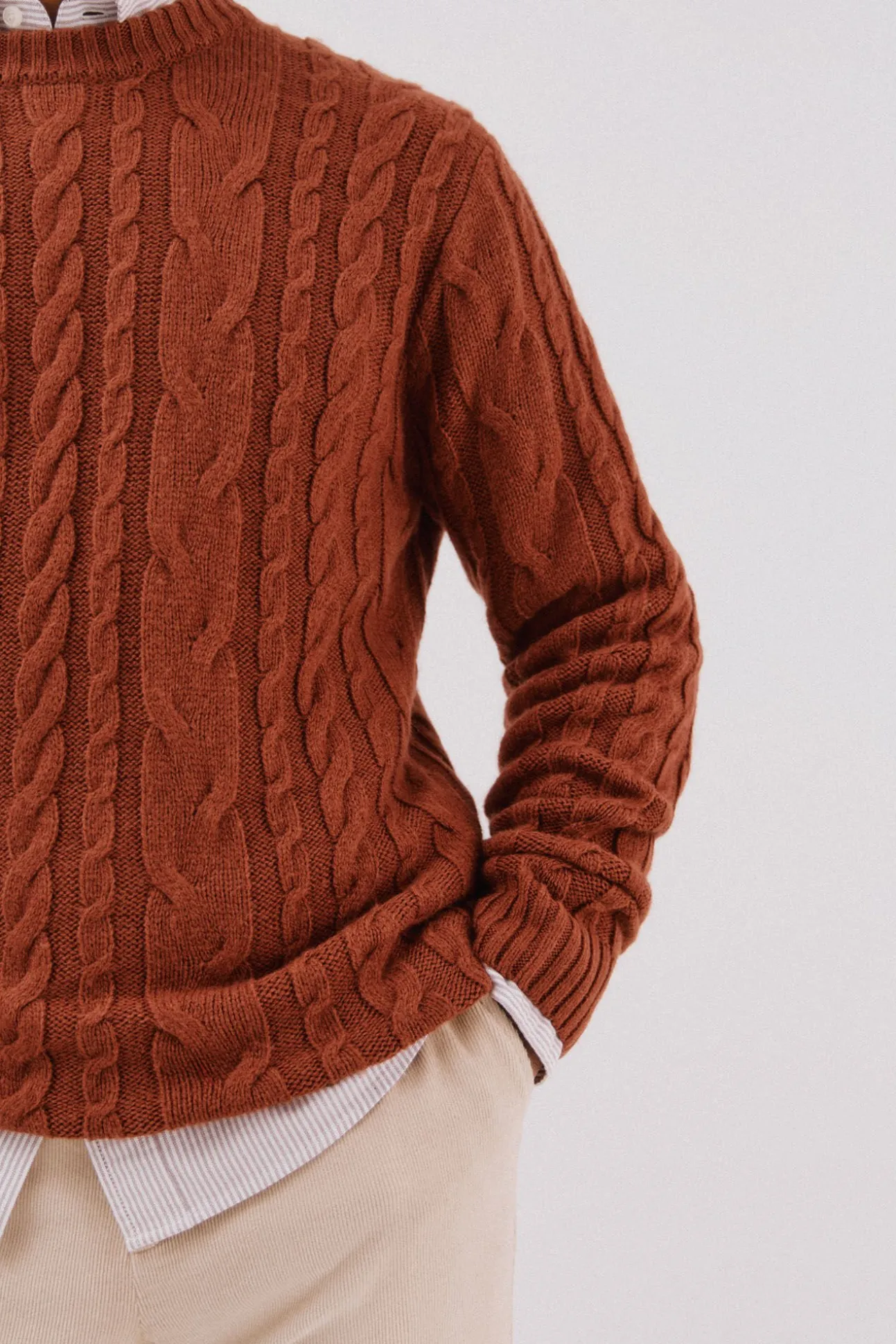 Jersey lana trenzado cuello caja