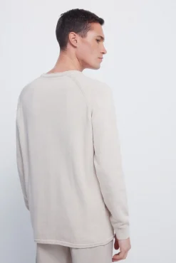 Jersey liso cuello rulo