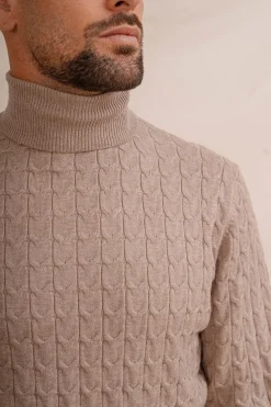 Jersey Nudos Cuello Vuelto