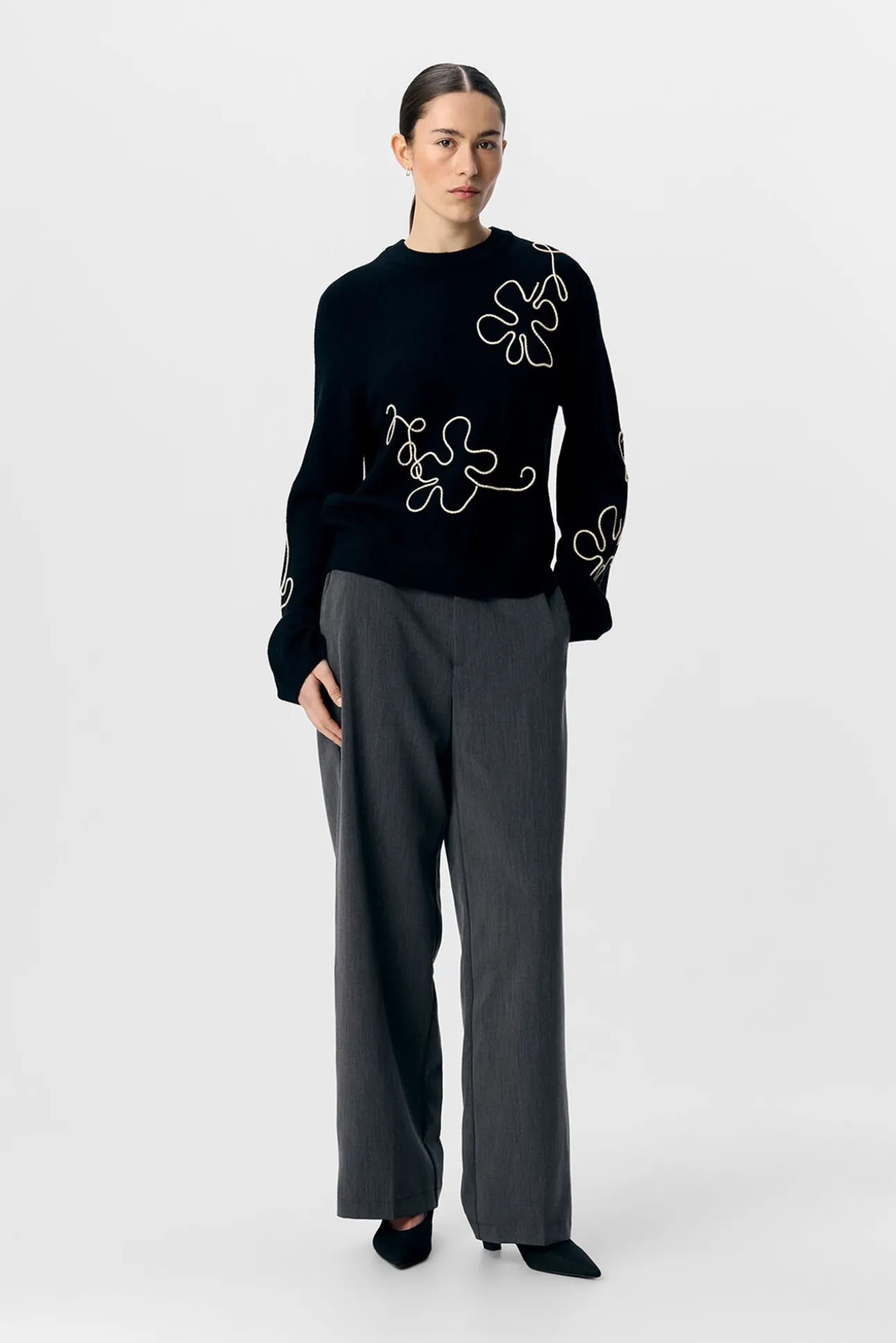 Jersey punto bordado flor