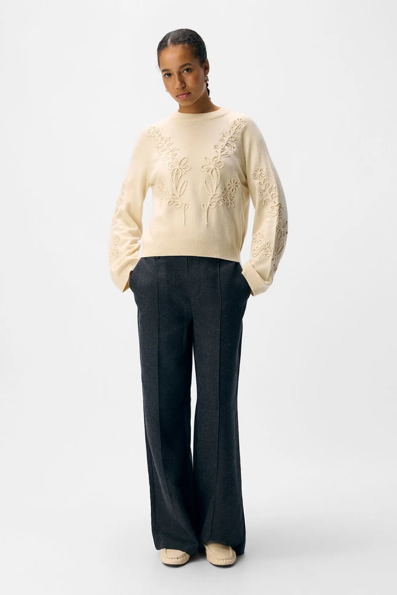 Jersey punto bordado flores