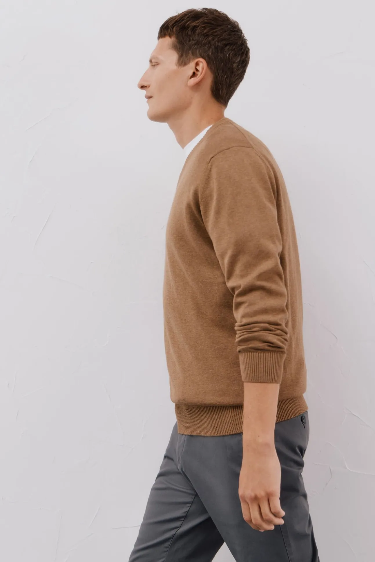 Jersey punto fino algodón cuello pico