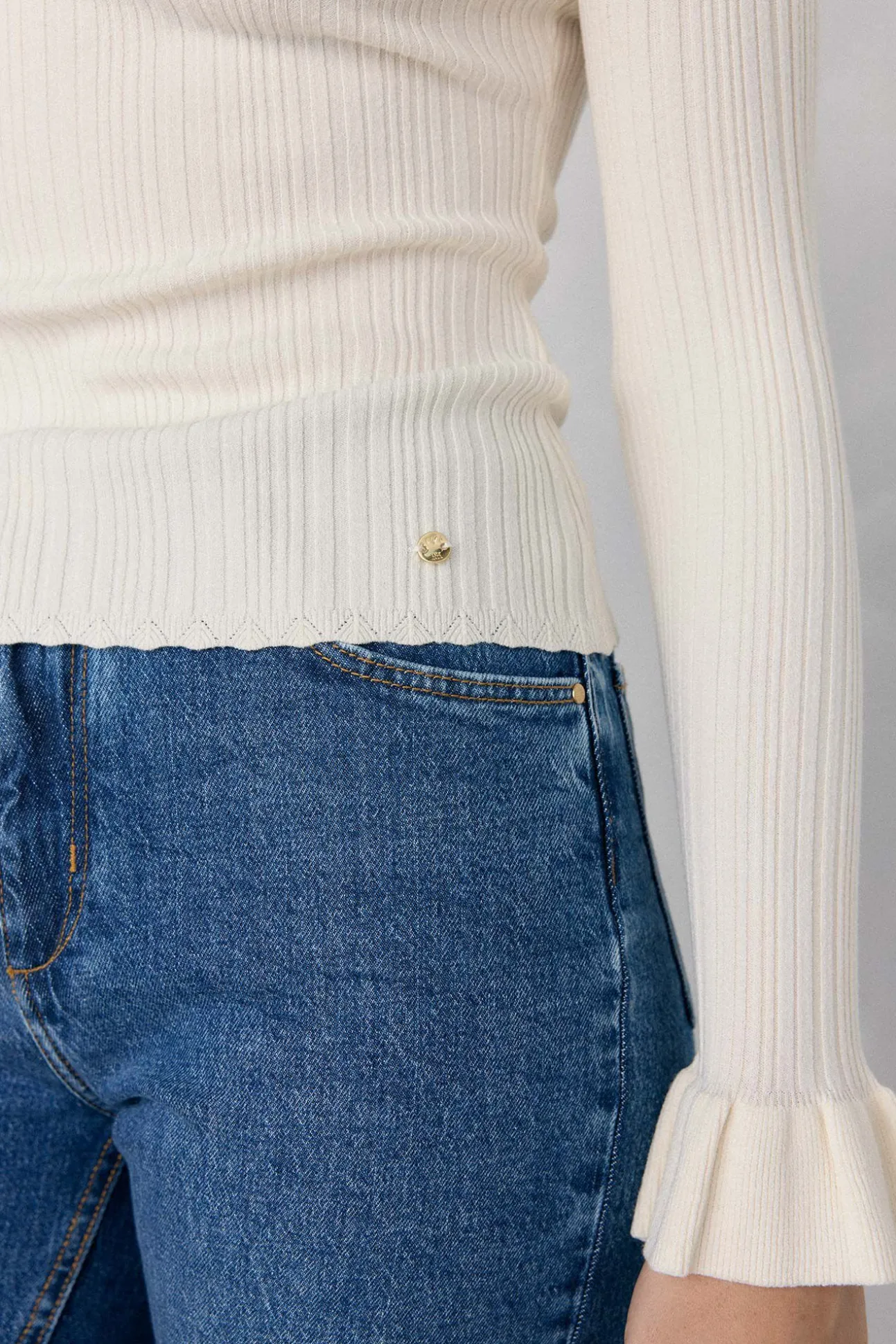 Jersey punto fino canalé volante