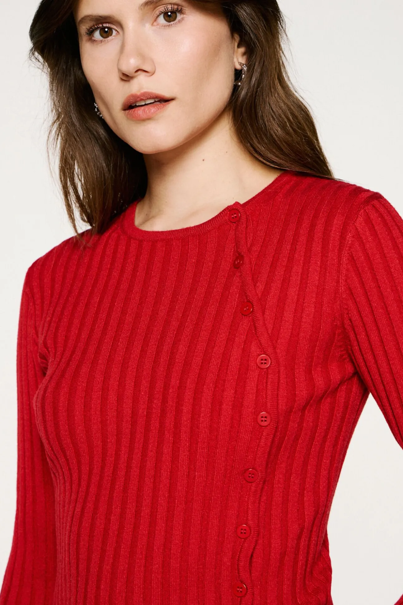 Jersey rib abotonado slim fit.