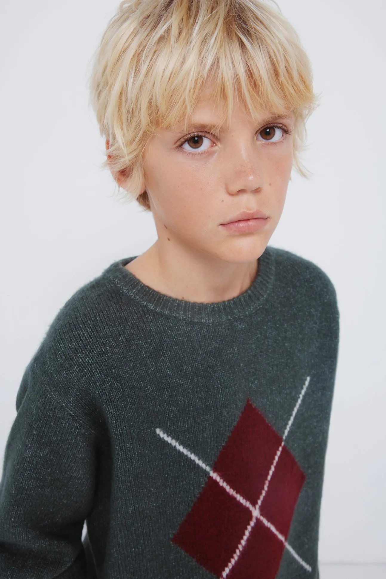 Jersey rombos caqui niño