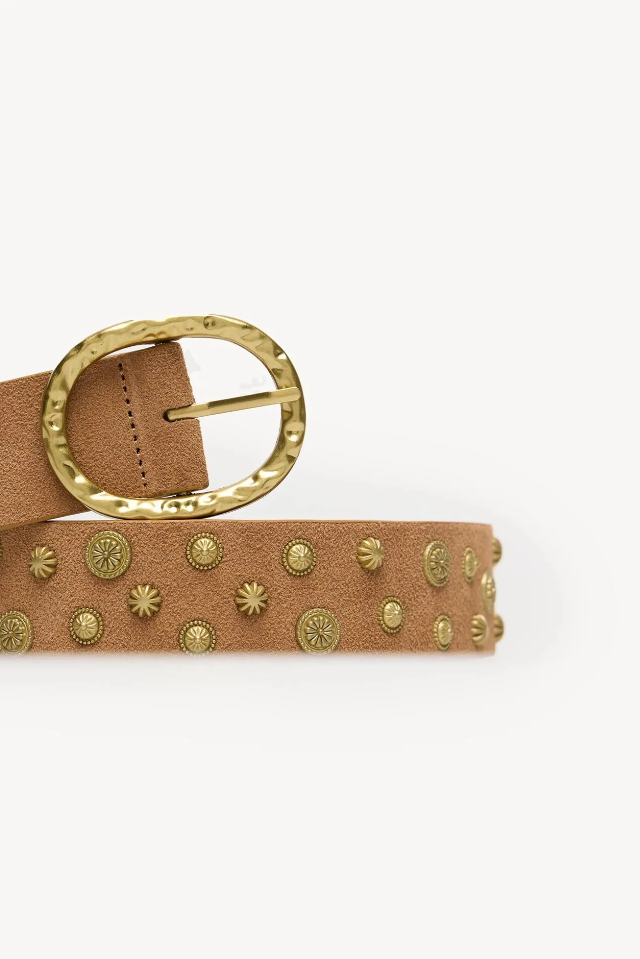 Lianna. Cinturón serraje con tachas