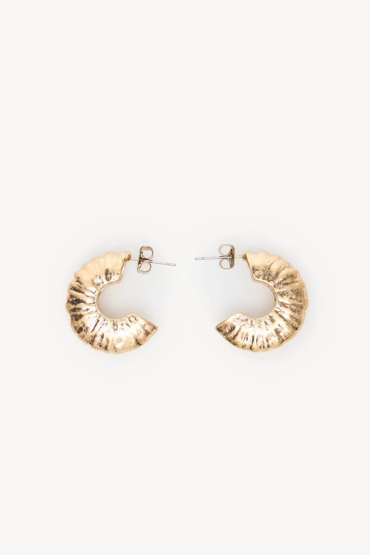 Lili. Aros labrados bañados en oro