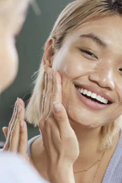 Limpiador Exfoliante de Vitamina C 100ml