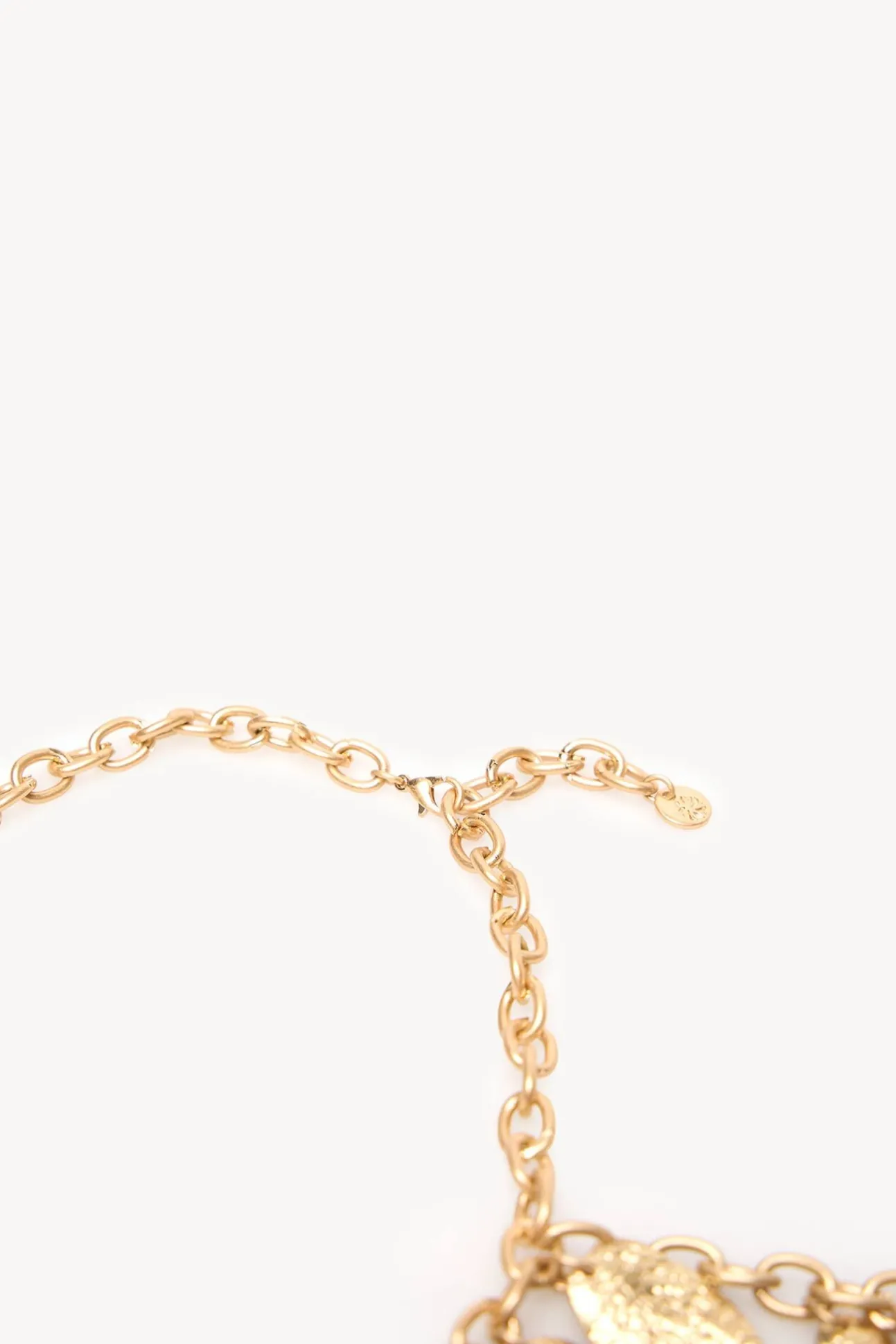 Lucy. Collar eslabones bañado en oro