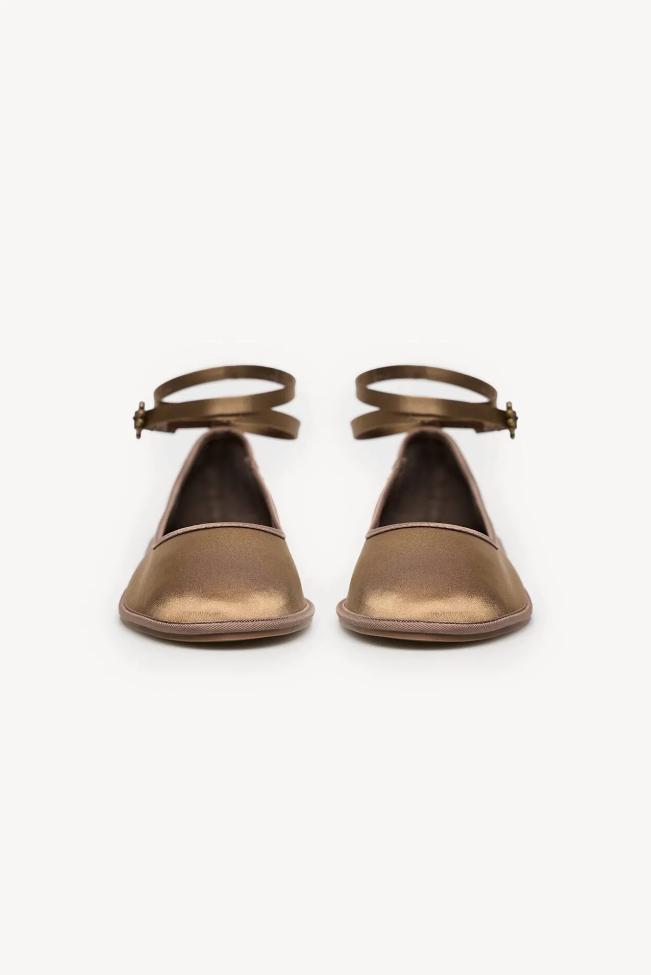 Maira. Venecianas de satén