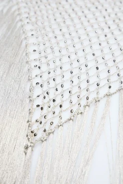 Malia. Chal bordado con abalorios