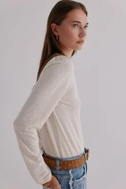 Margot. Camiseta con manga abullonada