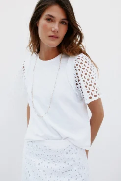 Mariana. Camiseta con volantes