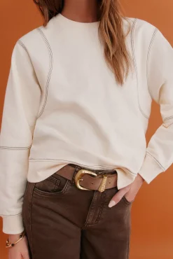 Mila. Sudadera bordada