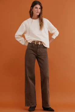 Mila. Sudadera bordada