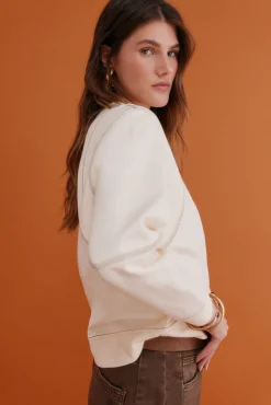 Mila. Sudadera bordada