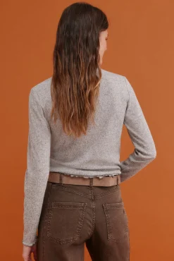 Miren. Camiseta con cuello subido