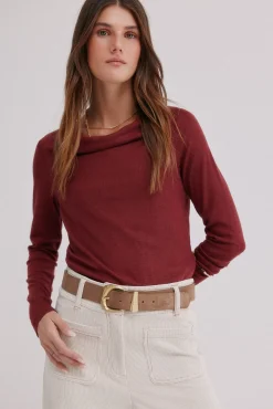 Mirta. Camiseta con escote drapeado