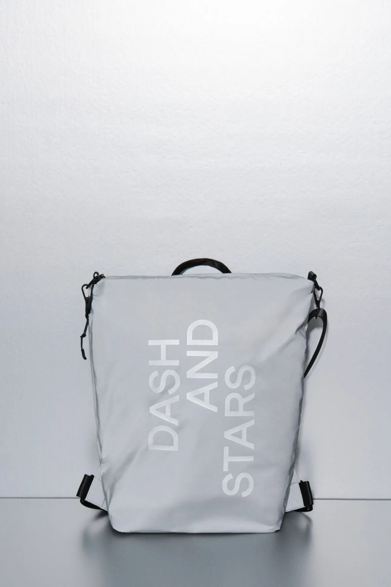 Mochila multiposición nylon efecto metalizado