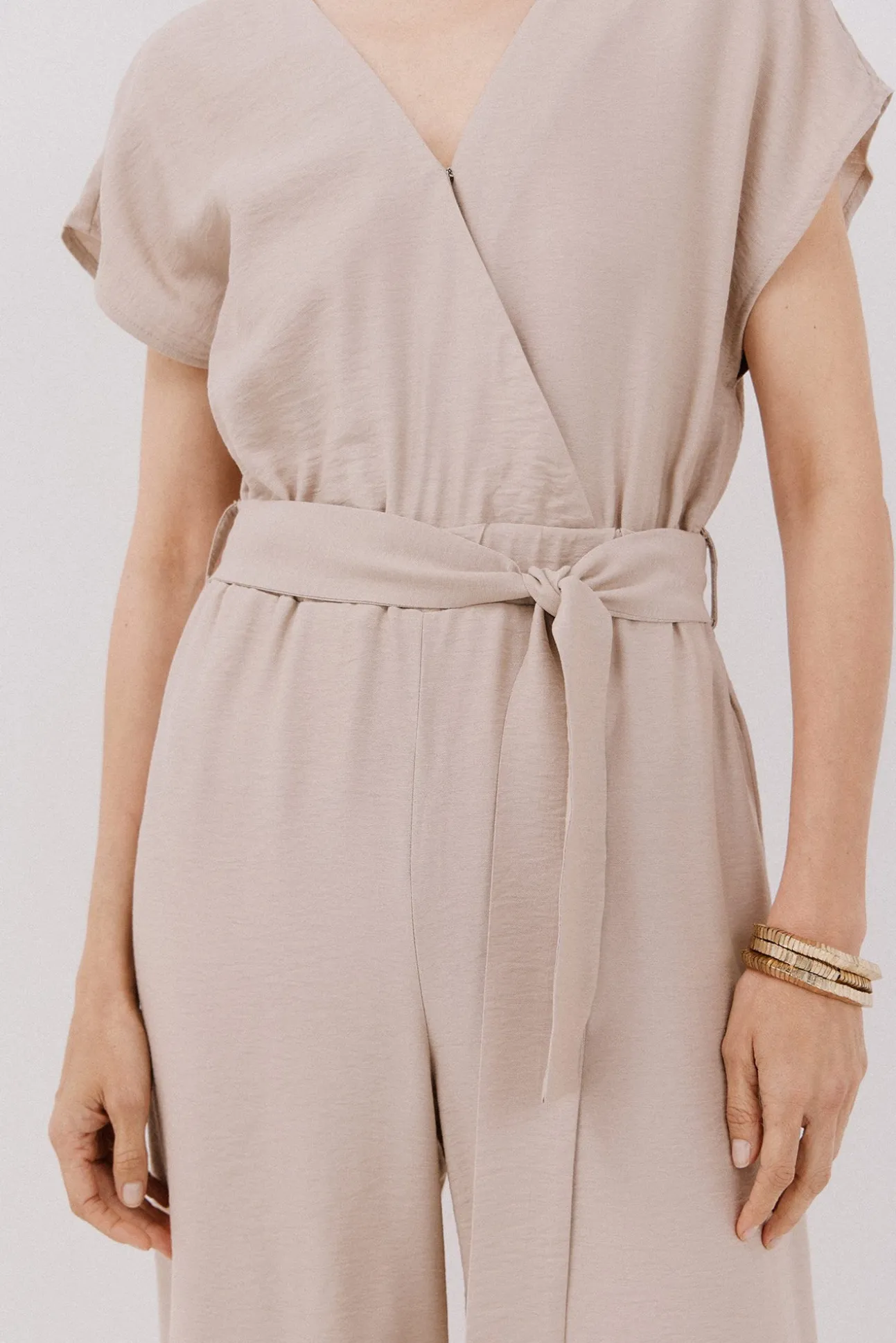 Mono cruzado estampado