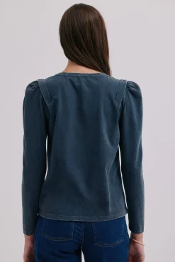 Monserrat. Camiseta efecto lavado