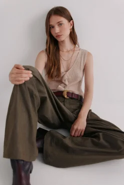 Nahia. Top con volante