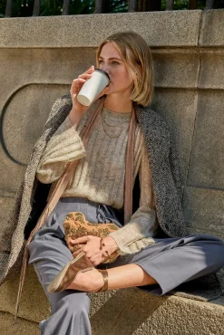 Neus. Jersey cuello redondeado