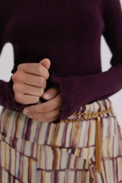 Nidia. Top con detalle de ondas