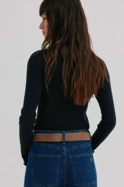 Nidia. Top con detalle de ondas